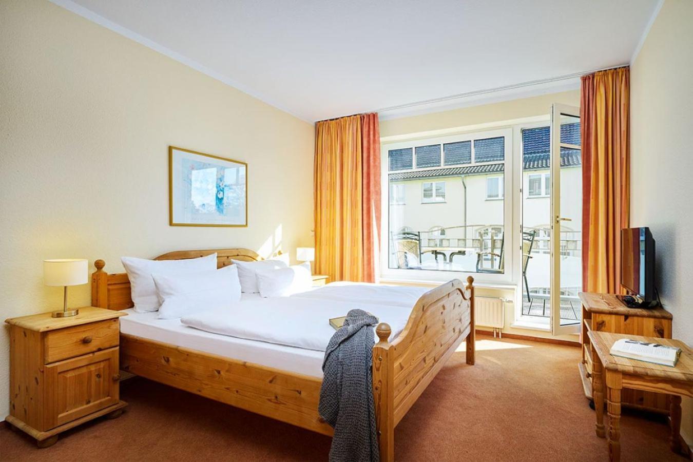 Strandhotel Luise Von Preussen 奥斯特西巴德钦诺维茨 外观 照片